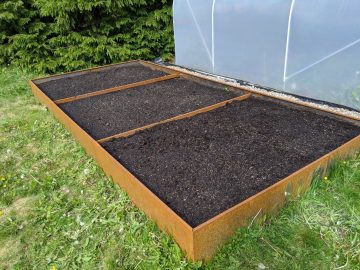 What to Put on the Bottom of a Raised Garden Bed - 8 Great Options