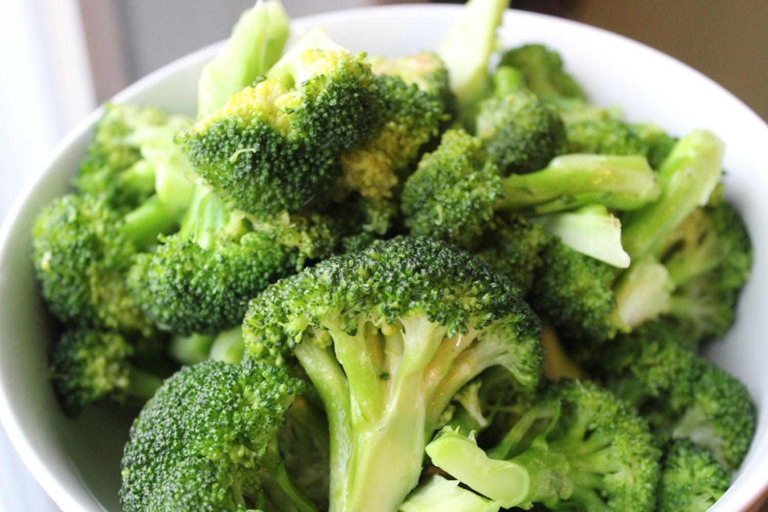 What Causes Black Spots On Broccoli? Is It Safe To Eat?