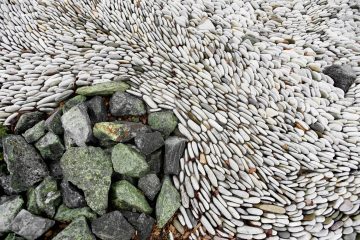 19 Amazing Small Corner Rock Garden Ideas